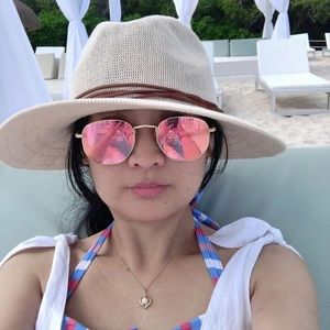Meet your Posher, Li